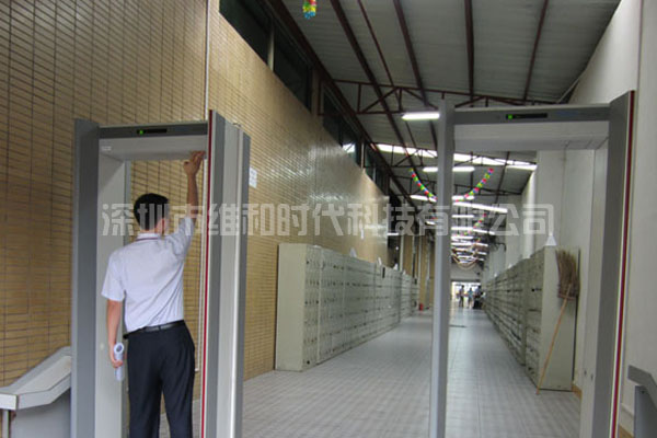 西安步步高音樂手機(jī)廠采購(gòu)我司3臺(tái)METOR200進(jìn)口安檢門用于防盜檢測(cè)[圖文]