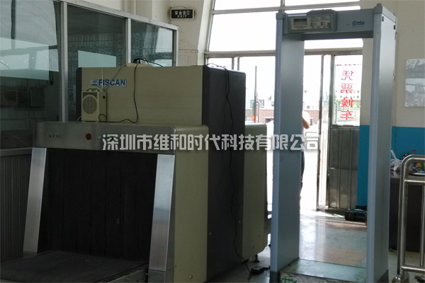 新疆烏魯木齊鐵路局8家火車站采用維和時(shí)代供應(yīng)HI-PE進(jìn)口安檢門[圖文]