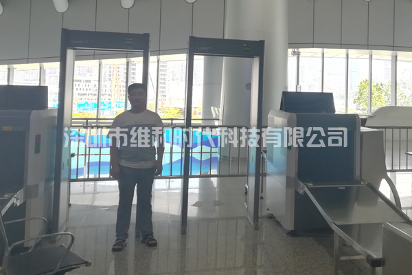維和時代安檢門廠家為深圳蛇口港及印度客戶提供金屬安檢門及13臺X光機(jī)[圖]