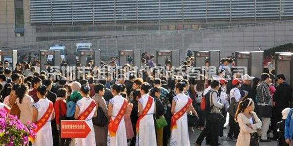景德鎮(zhèn)瓷博會10臺SD-200S型號金屬探測門加強(qiáng)安保[圖文]
