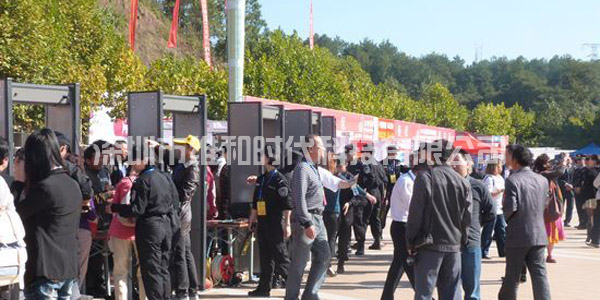 景德鎮(zhèn)瓷博會10臺SD-200S型號金屬探測門加強(qiáng)安保[圖文]