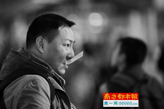 廣州火車站廣場劃核心區(qū)設(shè)安檢門 增設(shè)母嬰?yún)^(qū)