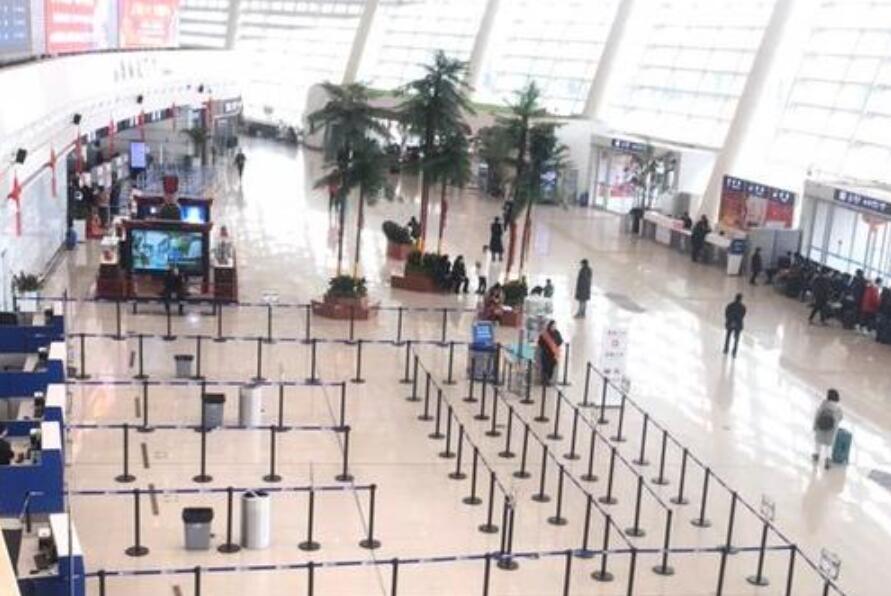 襄陽(yáng)機(jī)場(chǎng)加強(qiáng)安檢門(mén)通道工作培訓(xùn)，提升安檢質(zhì)量和形象[圖]