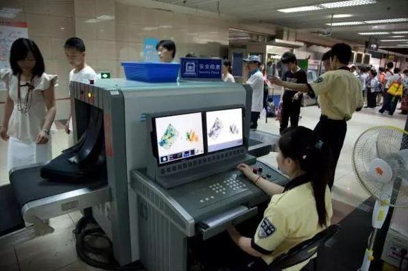 上海地鐵安檢機(jī)檢測為什么這么嚴(yán)？