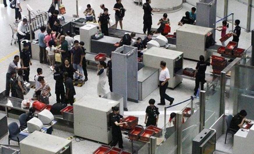 購買安檢門要點(diǎn)多，找對金屬探測安檢門廠家很重要